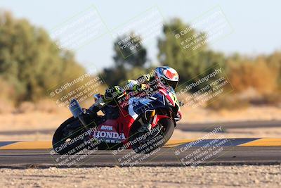 media/Dec-07-2024-CVMA (Sat) [[21c5f1ef85]]/Race 11-Amateur Supersport Open/